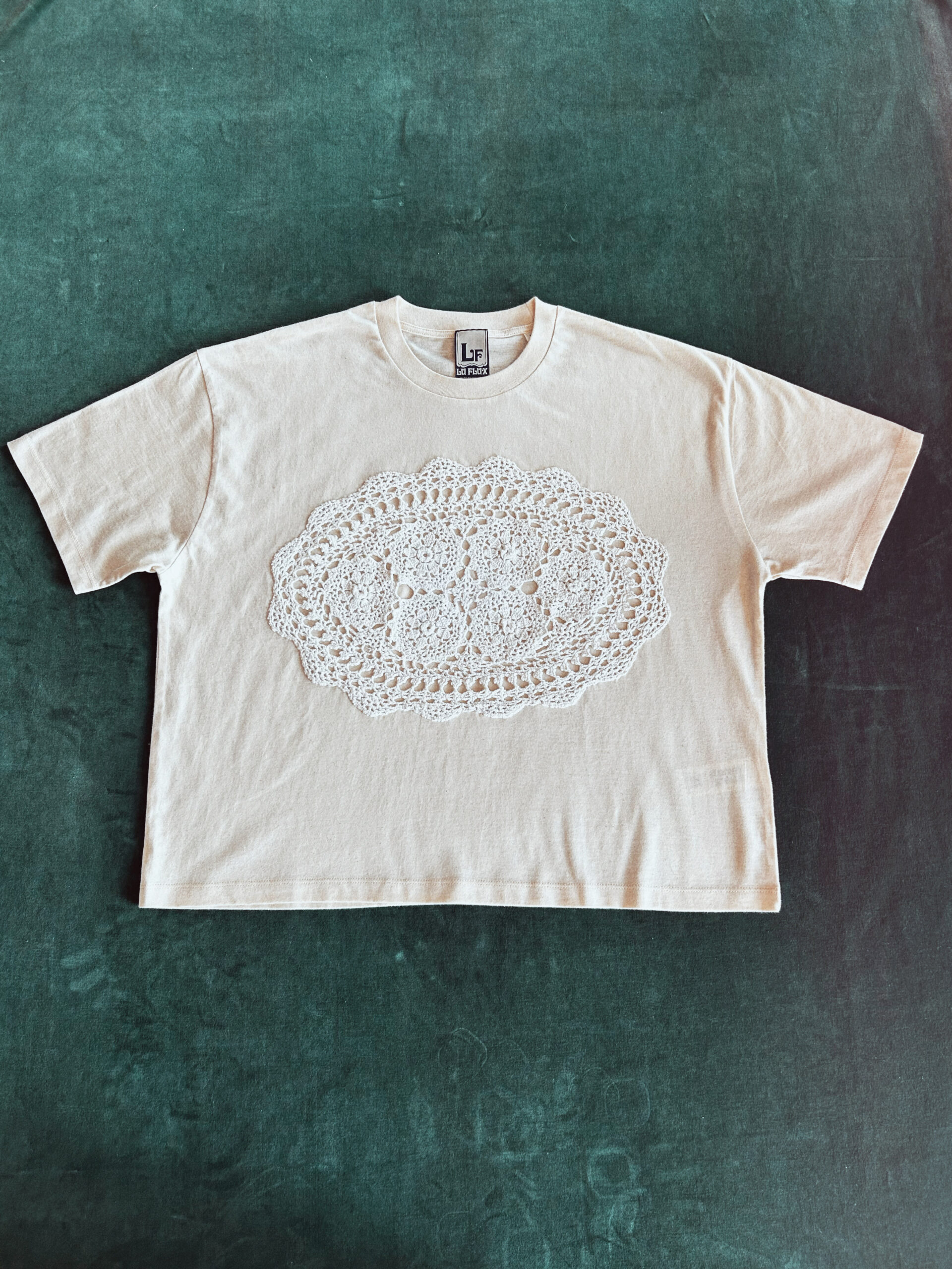 doily t-shirt medium adult