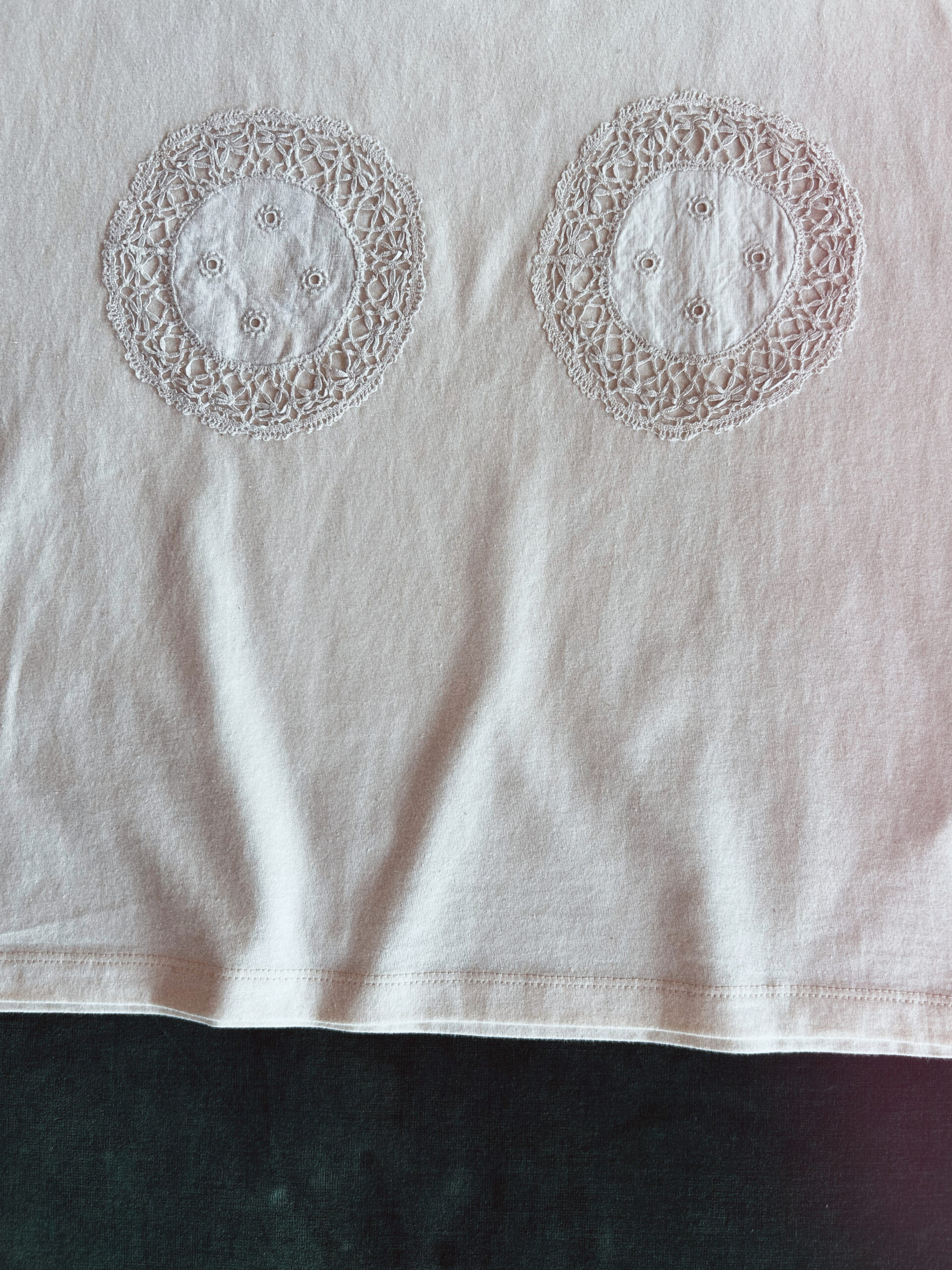 doily t-shirt small adult - Image 2